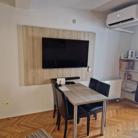 Apartment Viktor,Parking Osijek Ngoại thất bức ảnh
