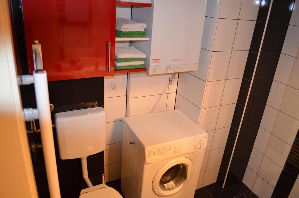Apartment Viktor,Parking Osijek Phòng bức ảnh